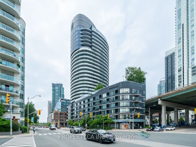 201 - 38 Dan Leckie Way