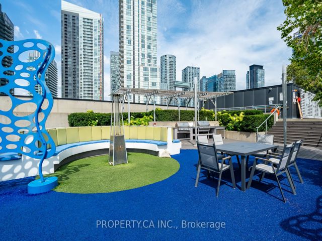 201 - 38 Dan Leckie Way