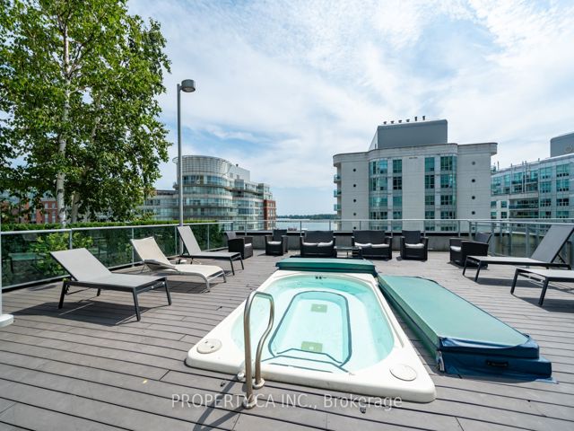 201 - 38 Dan Leckie Way