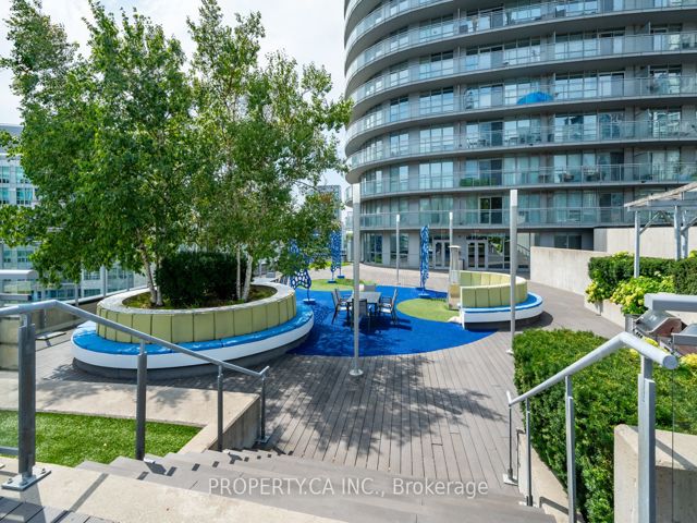 201 - 38 Dan Leckie Way
