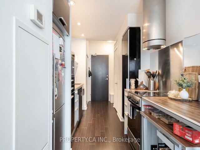 201 - 38 Dan Leckie Way