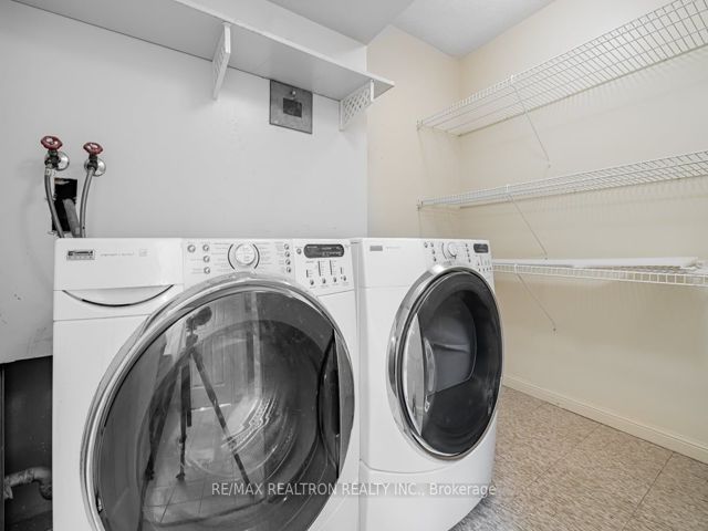 1810 - 5444 Yonge St