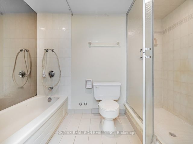 1810 - 5444 Yonge St