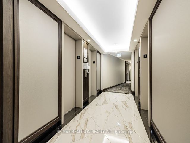 1810 - 5444 Yonge St