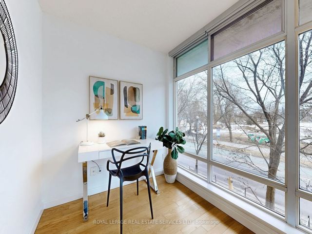 216 - 650 Queens Quay