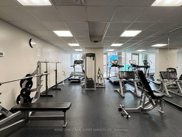 216 - 650 Queens Quay