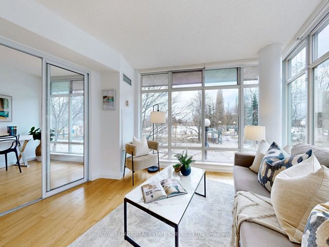 216 - 650 Queens Quay