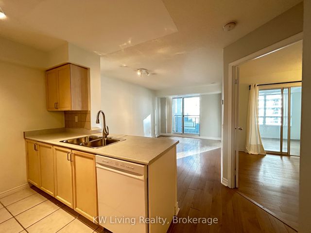 2012 - 155 Beecroft Rd