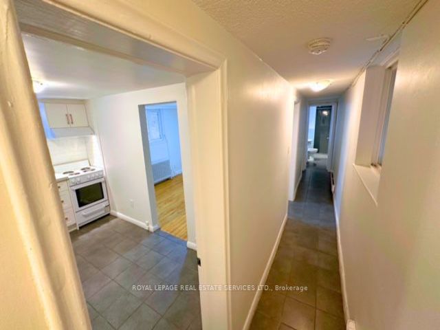 1 - 475 Winona Dr