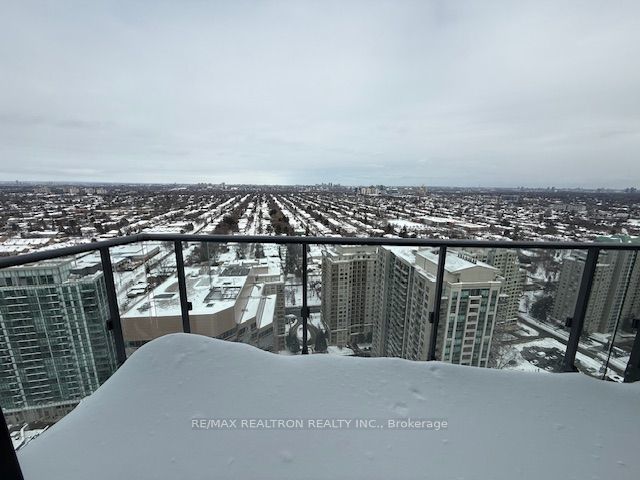 PH06 - 15 Ellerslie Ave
