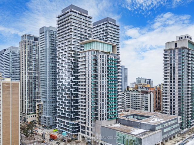 901 - 25 Broadway Ave