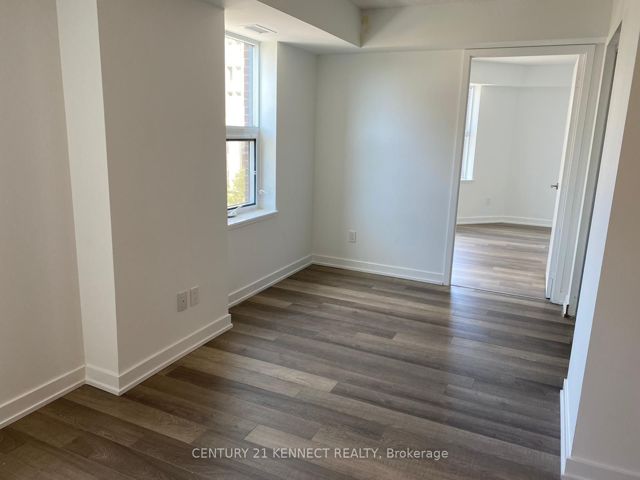 305 - 181 Huron St