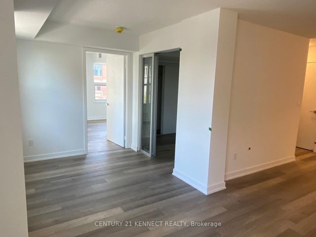 305 - 181 Huron St