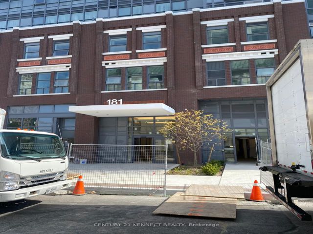 305 - 181 Huron St