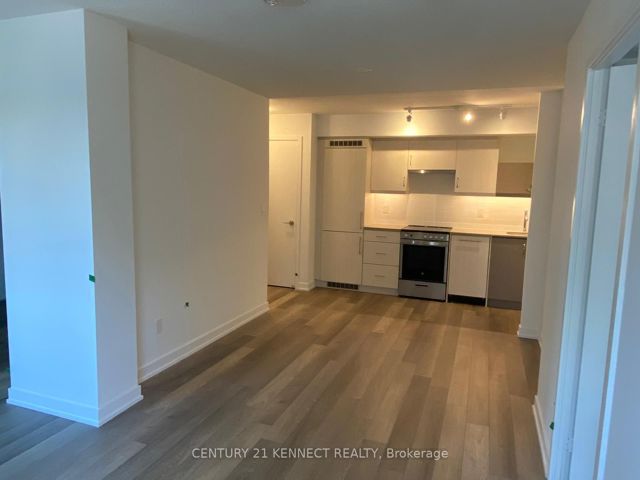 305 - 181 Huron St
