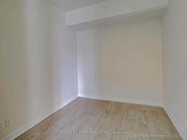 809 - 30 Nelson St