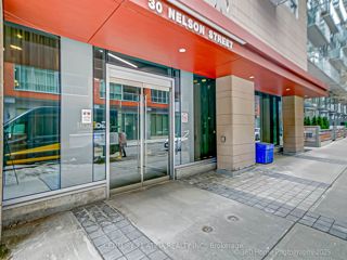 809 - 30 Nelson St