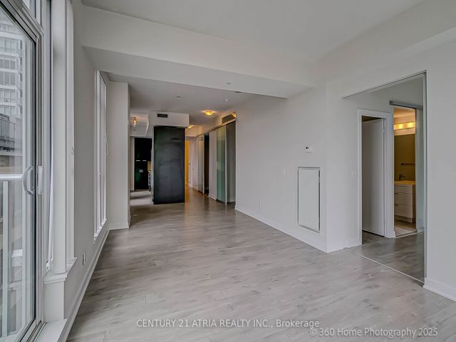 809 - 30 Nelson St
