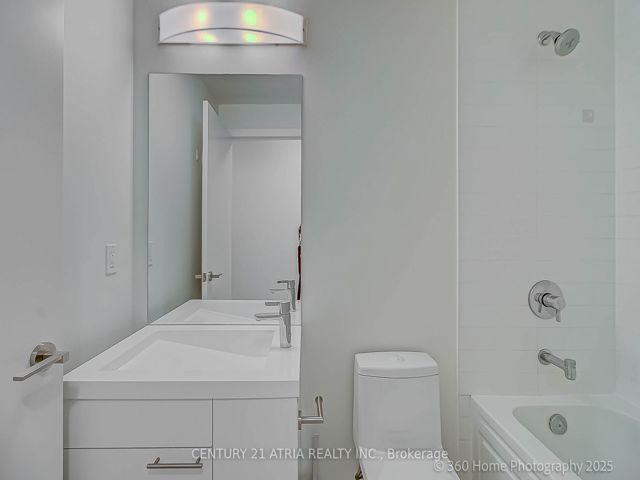 809 - 30 Nelson St