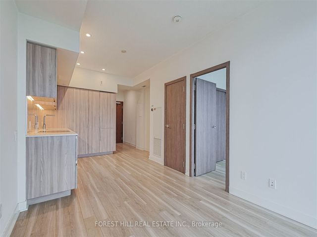 4101 - 19 Bathurst St