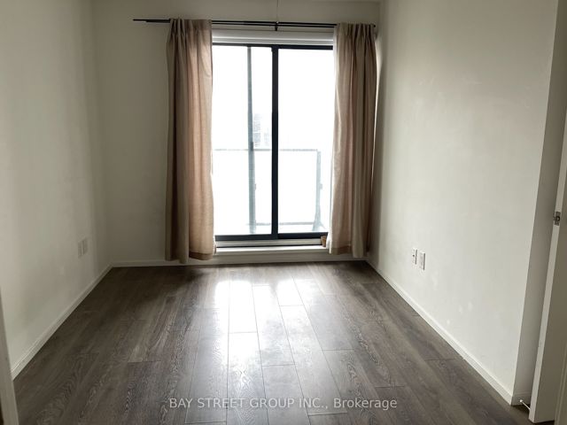 1206 - 159 Dundas St E