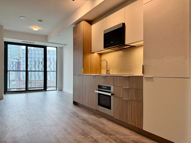 523 - 28 Eastern Ave