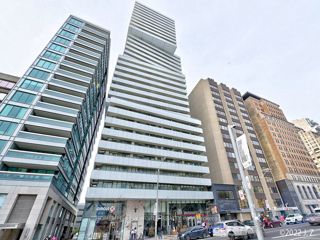1601 - 200 Bloor St W