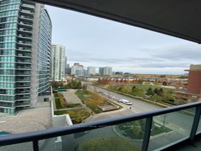 908 - 30 Harrison Garden Blvd