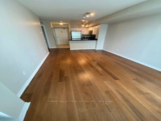 908 - 30 Harrison Garden Blvd