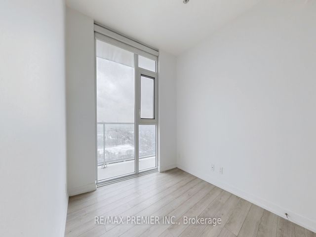 2809 - 33 Helendale Ave