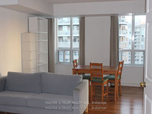 2308 - 28 Empress Ave