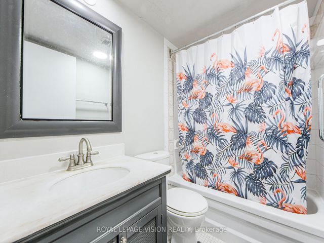 PH10 - 45 Sunrise Ave