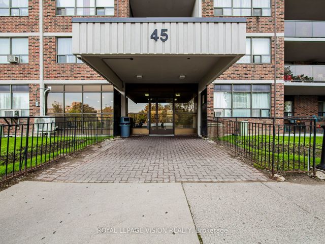 PH10 - 45 Sunrise Ave