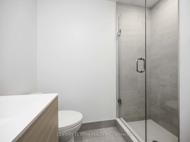 502 - 28 Eastern Ave