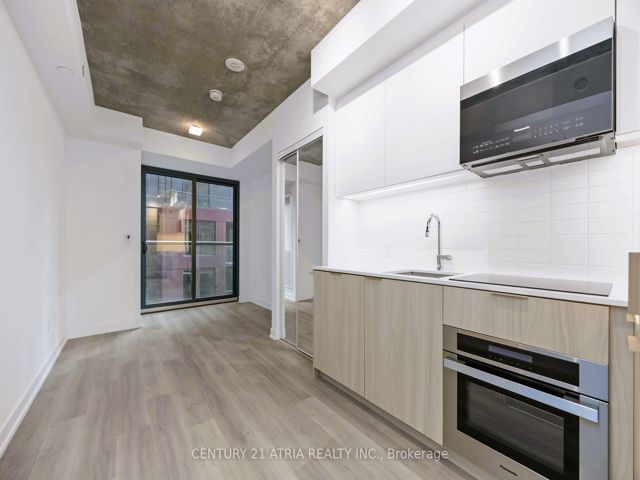 502 - 28 Eastern Ave