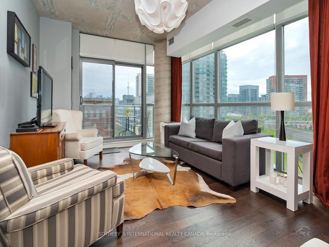 706 - 2 Gladstone Ave