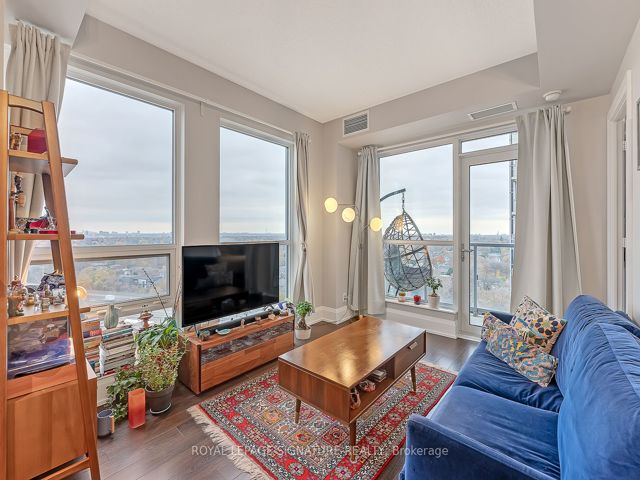 1530 - 120 Harrison Garden Blvd