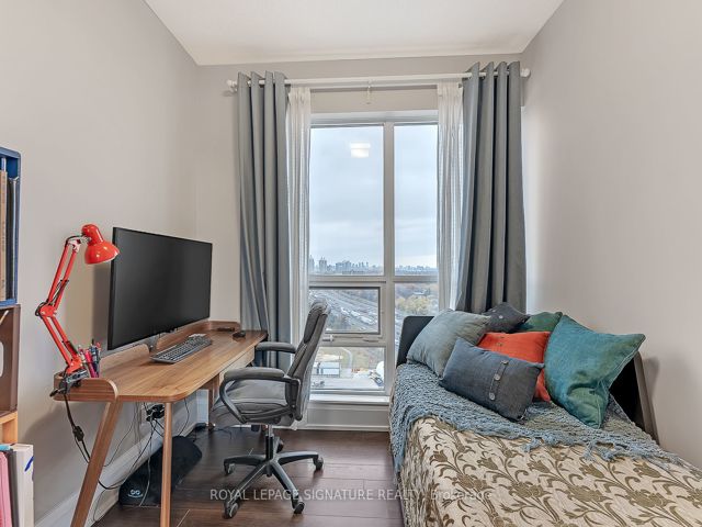 1530 - 120 Harrison Garden Blvd