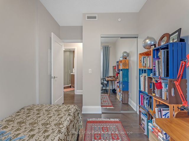 1530 - 120 Harrison Garden Blvd
