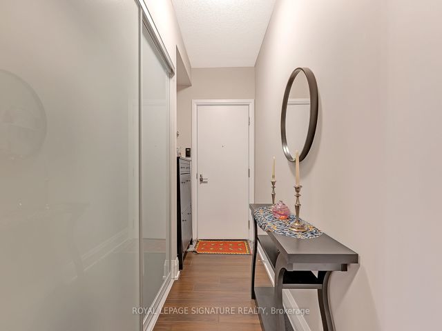1530 - 120 Harrison Garden Blvd