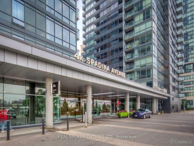 1010 - 4K Spadina Ave