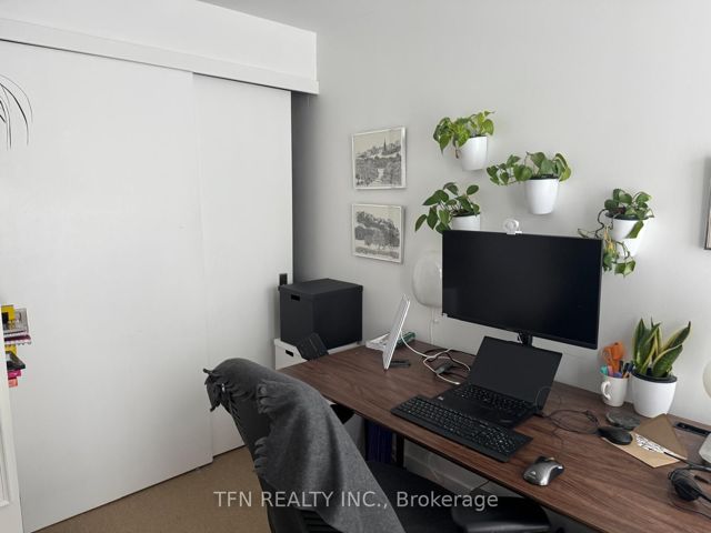 217 - 3 Market St