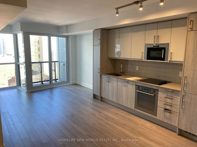 1710 - 77 Mutual St