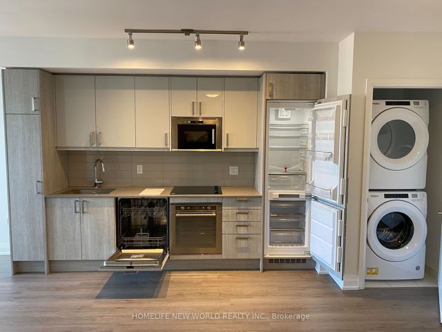 1710 - 77 Mutual St