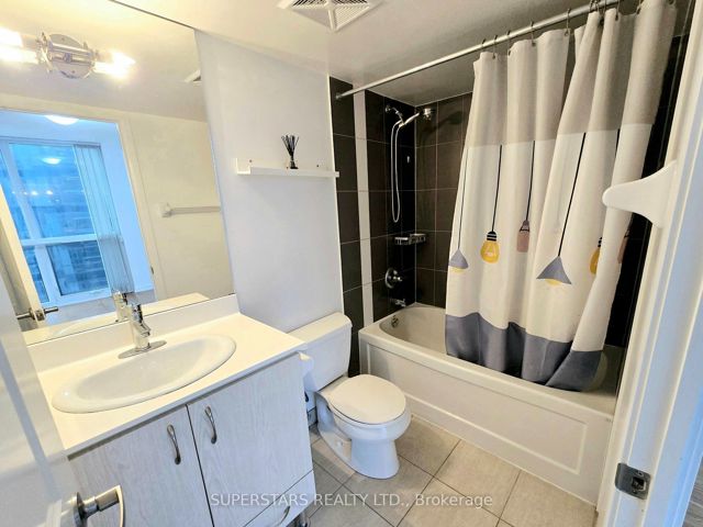 1102 - 5791 Yonge St