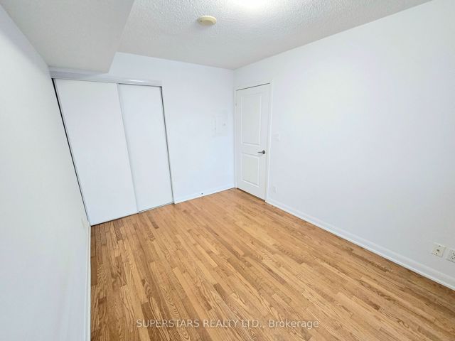 1102 - 5791 Yonge St