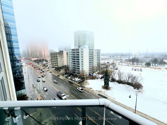 1102 - 5791 Yonge St