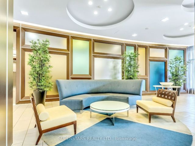 1102 - 5791 Yonge St