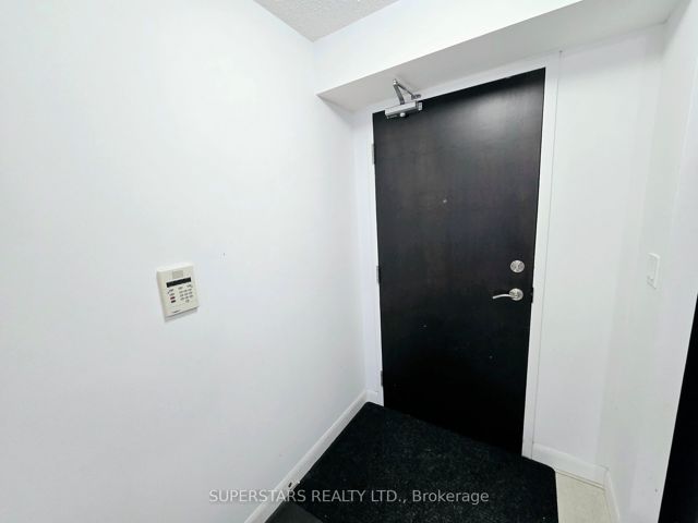 1102 - 5791 Yonge St