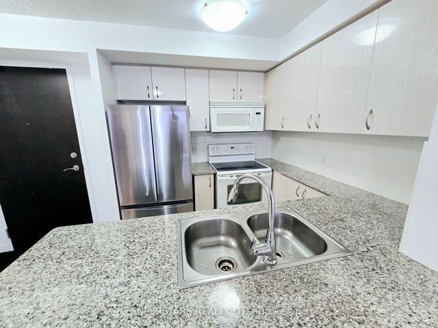 1102 - 5791 Yonge St